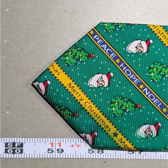 Vintage Cape Cod Neckwear Repp Tie Novelty Christmas Santa Peace Hope Noel Green - Picture 11 of 11